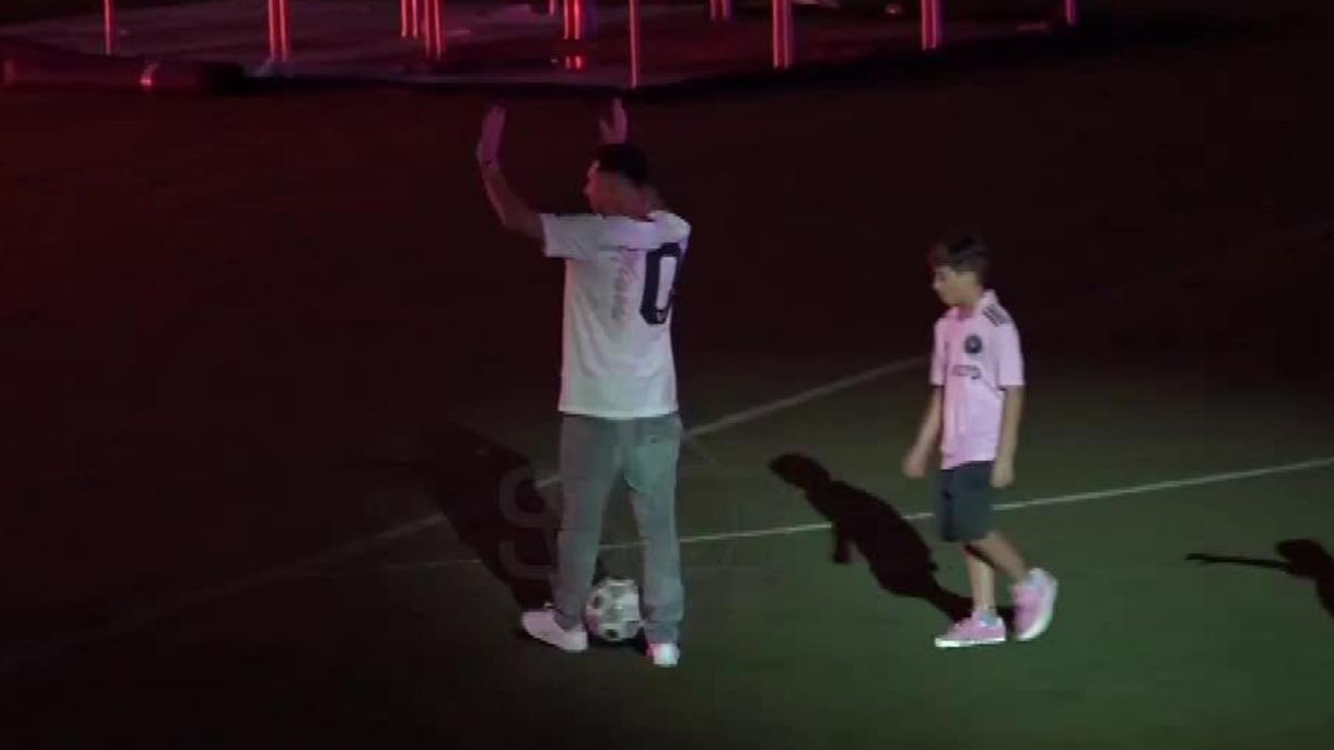 Thiago se ganó a los hinchas de Inter. | El hijo mayor de Messi tiró un lujo que se volvió viral.