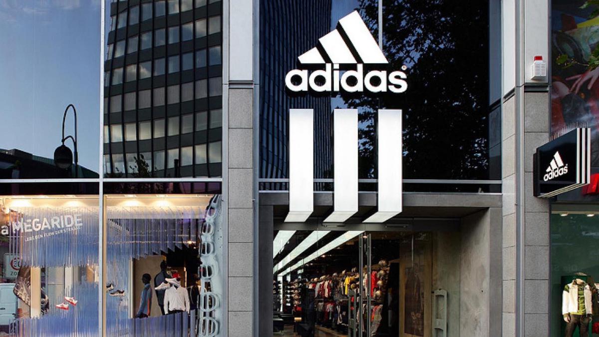 Adidas | La marca de ropa alemana podría desembarcar en la F1.