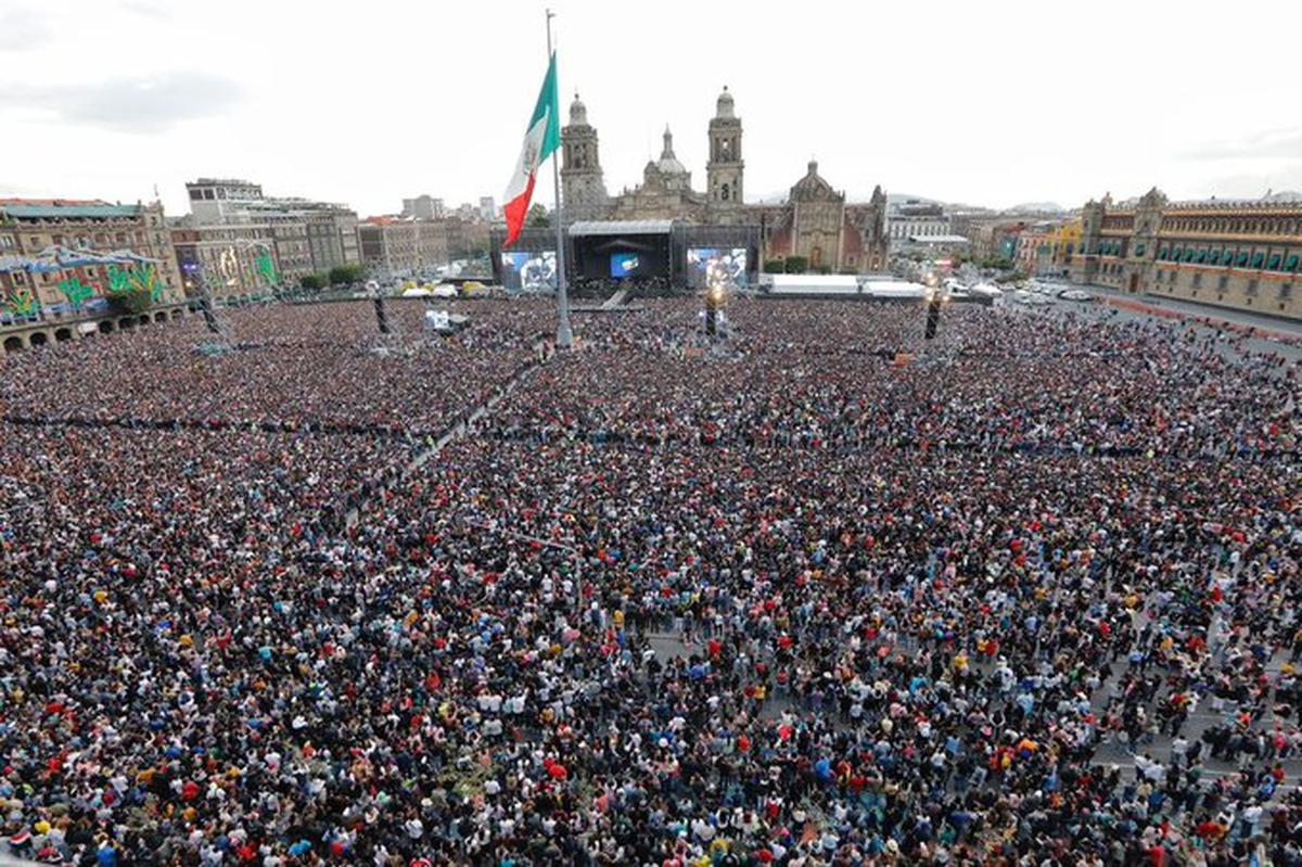  | Grupo Firme reunió a 280 mil personas en el Zócalo.