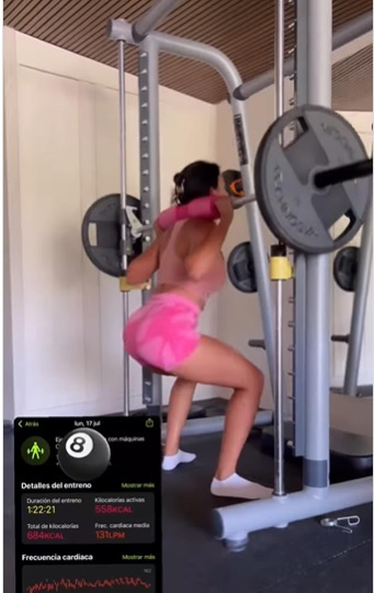 Georgina Rodríguez | Entrenando piernas y glúteos.
Foto: screenshot @wags_news