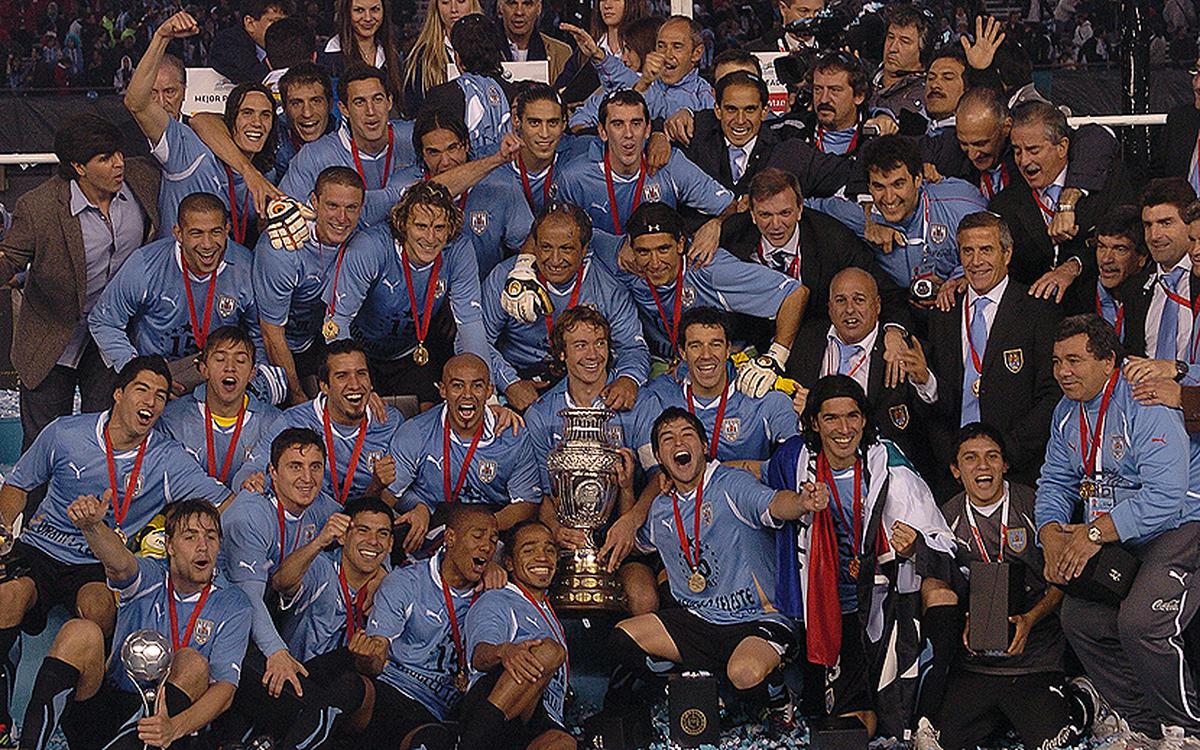 Uruguay campeón en 2011 | Uruguay levantó su título 15 en Argentina (Conmebol)