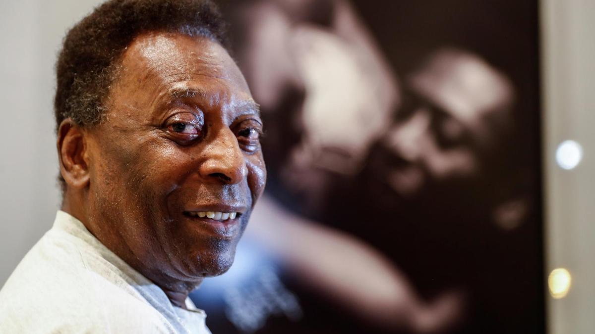 | Pelé sigue en el hospital y dejó de responder a la quimioterapia. 