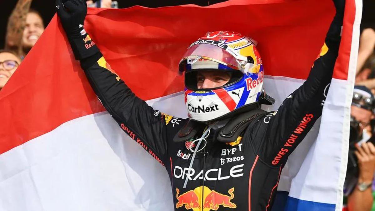 Max Verstappen | El piloto suele aparecer con la bandera de los Países Bajos. Crédito: Getty Images.