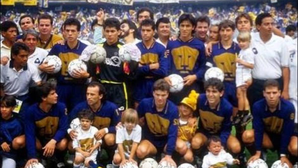  | El equipo de Pumas campeón de la temporada 90-91.
Fuente: Twitter @jcvera_1