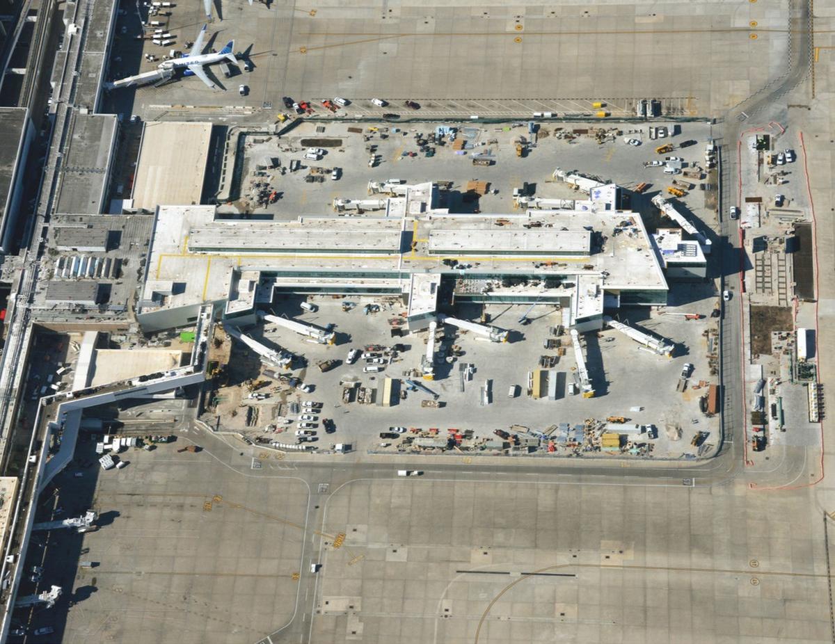 Terminal D-West Pie | Innovación en movimiento en el Aeropuerto George Bush de Houston. Fuente: Instagram @bushairport