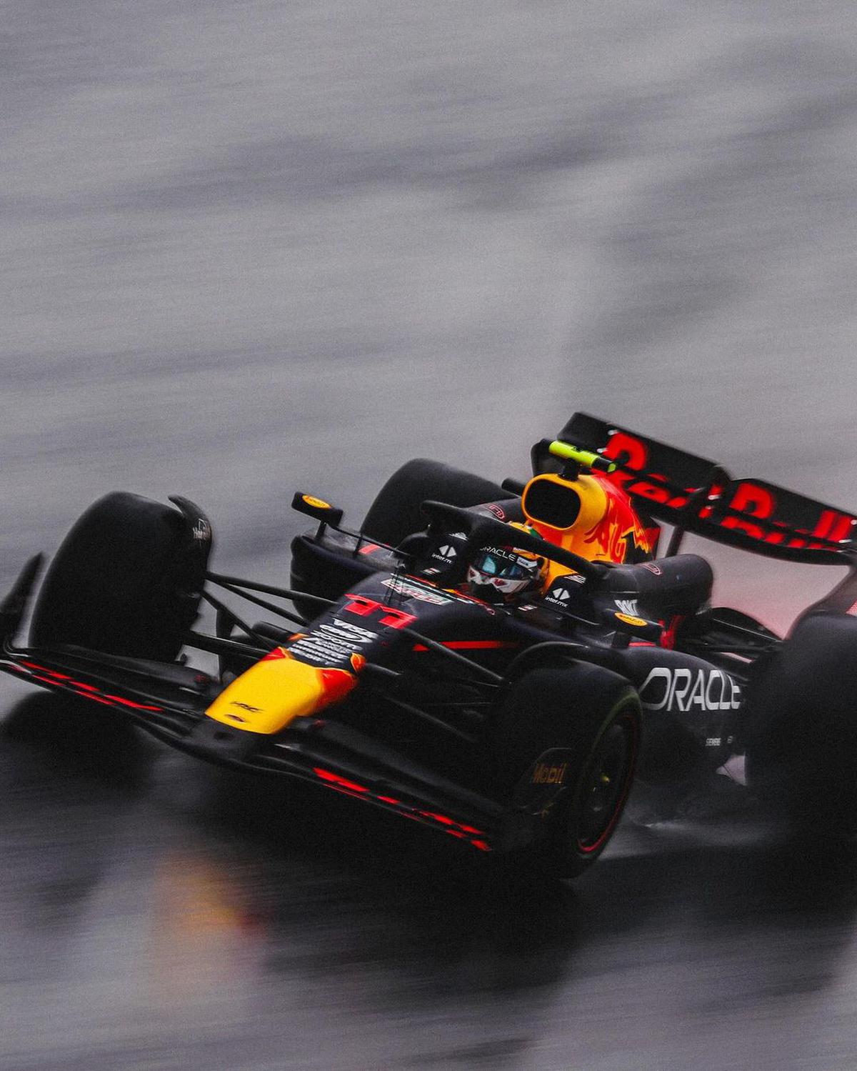 Red Bull | La escudería austriaca busca el regreso al podio con sus dos pilotos en Imola. Fuente: Instagram @schecoperez