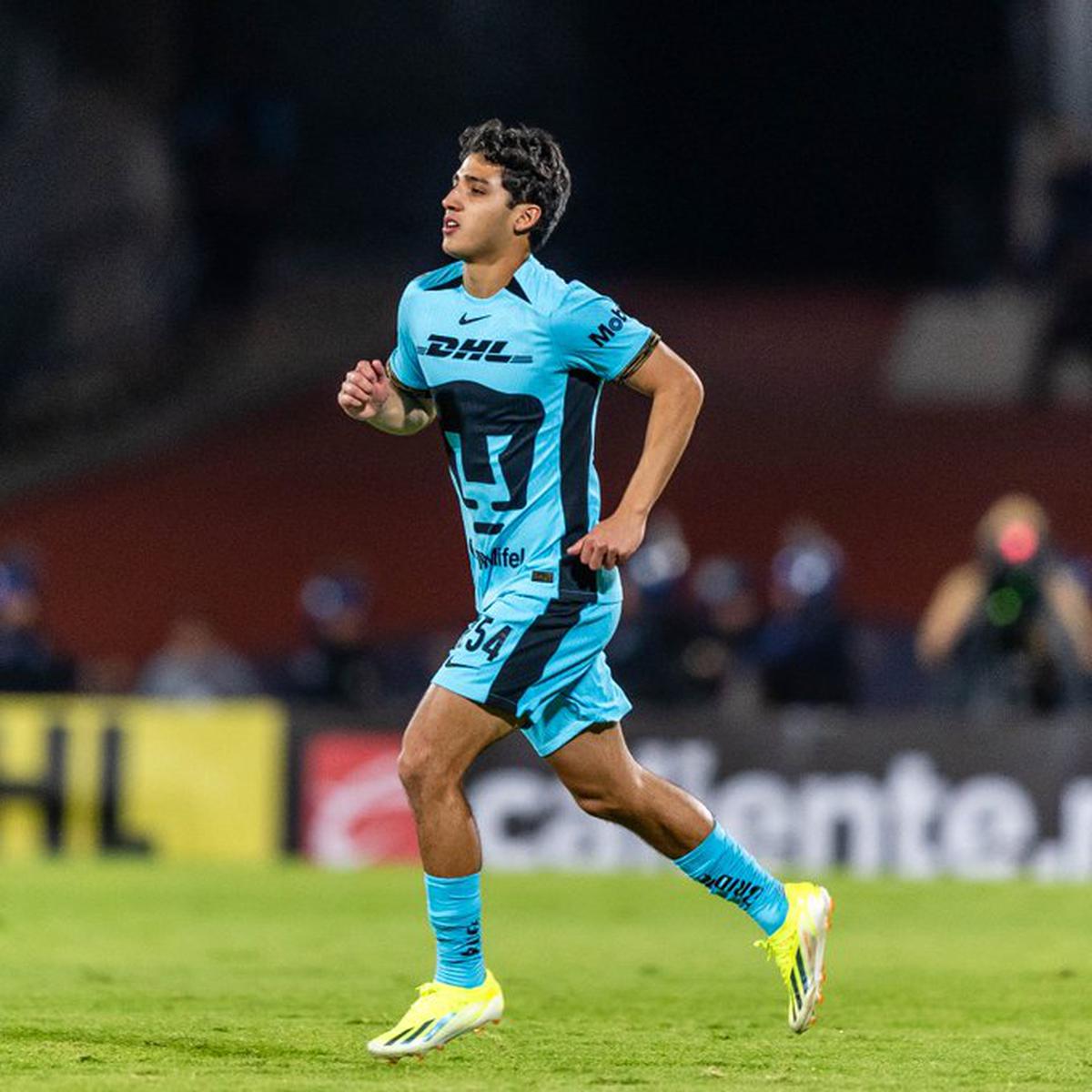 Santiago López, apodado "More" | Se destaca su llegada a Pumas en 2019 a la temprana edad de 13 años. Fuente: Twitter @PumasMX
