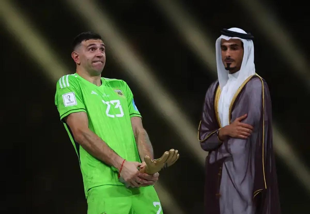 Reuters | El portero Emiliano Martínez fue elegido el mejor de la Copa del Mundo.