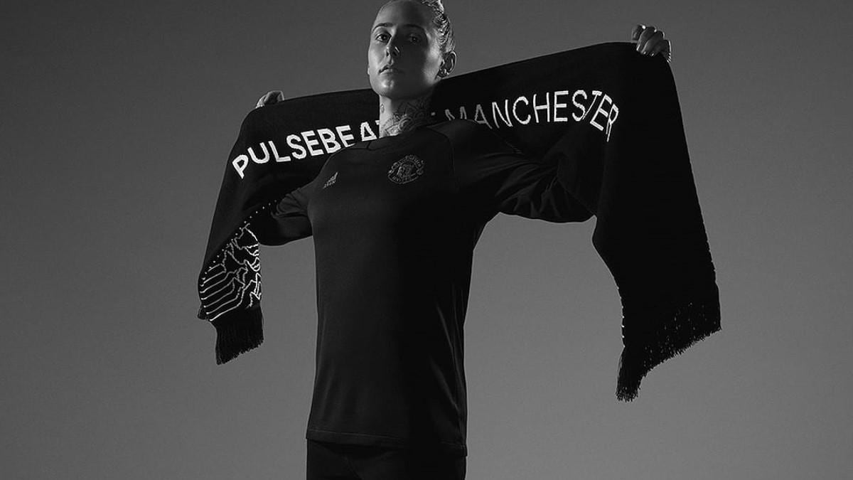 El Manchester United y adidas lanzaron una colección épica insirada en Joy Division.