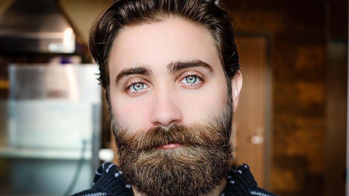 Hay diversos métodos naturales para que luzcas una barba increíble.