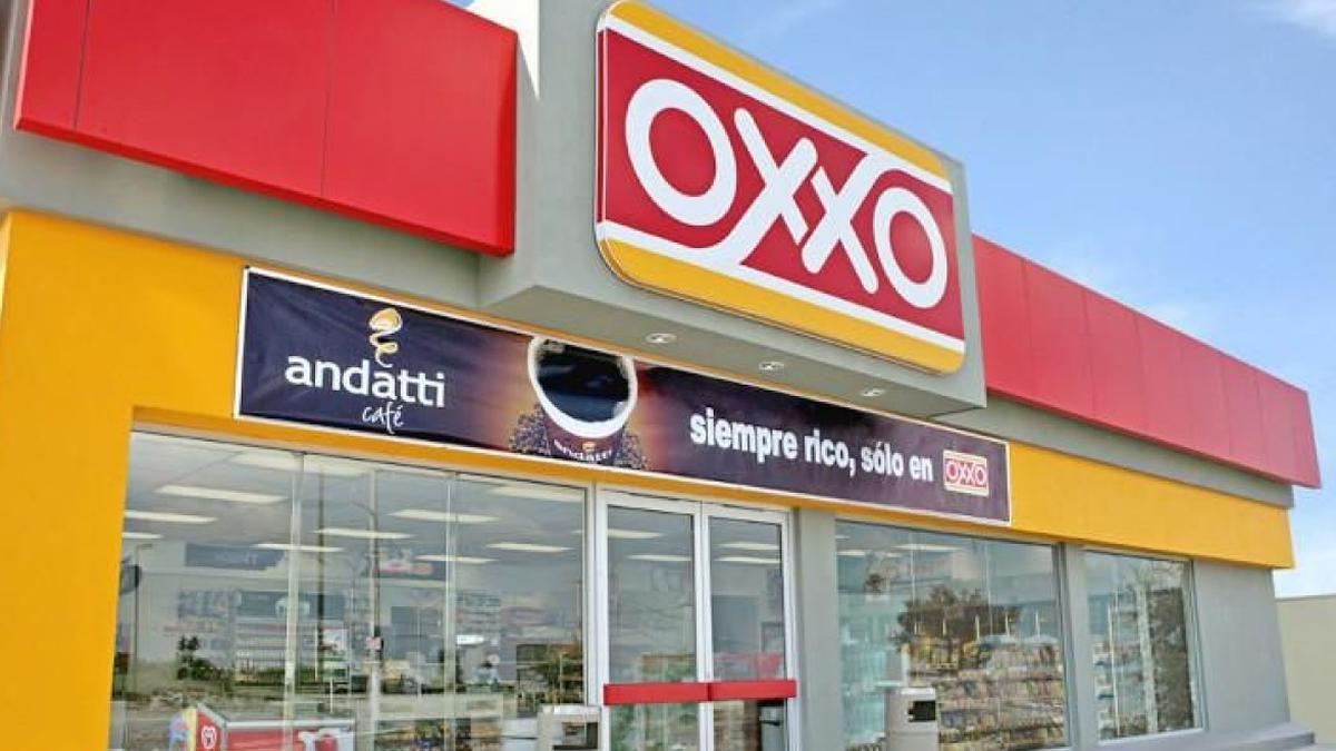 La palabra OXXO se puede ver por todo México.